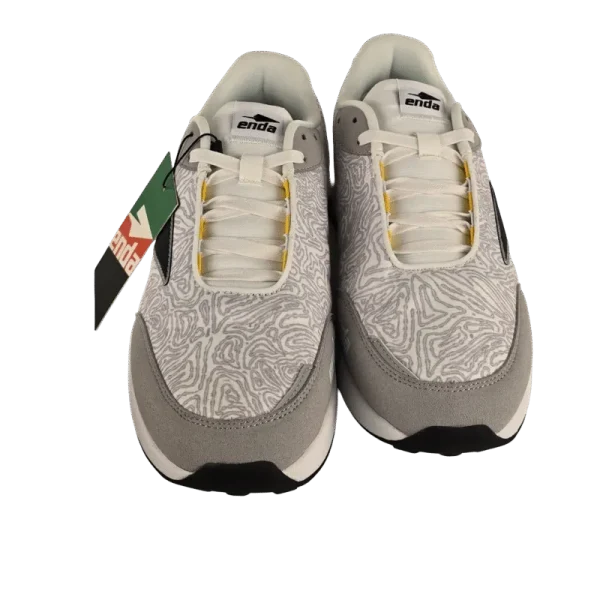 New Lapatet White (Men> Size (US)- 9.5/11